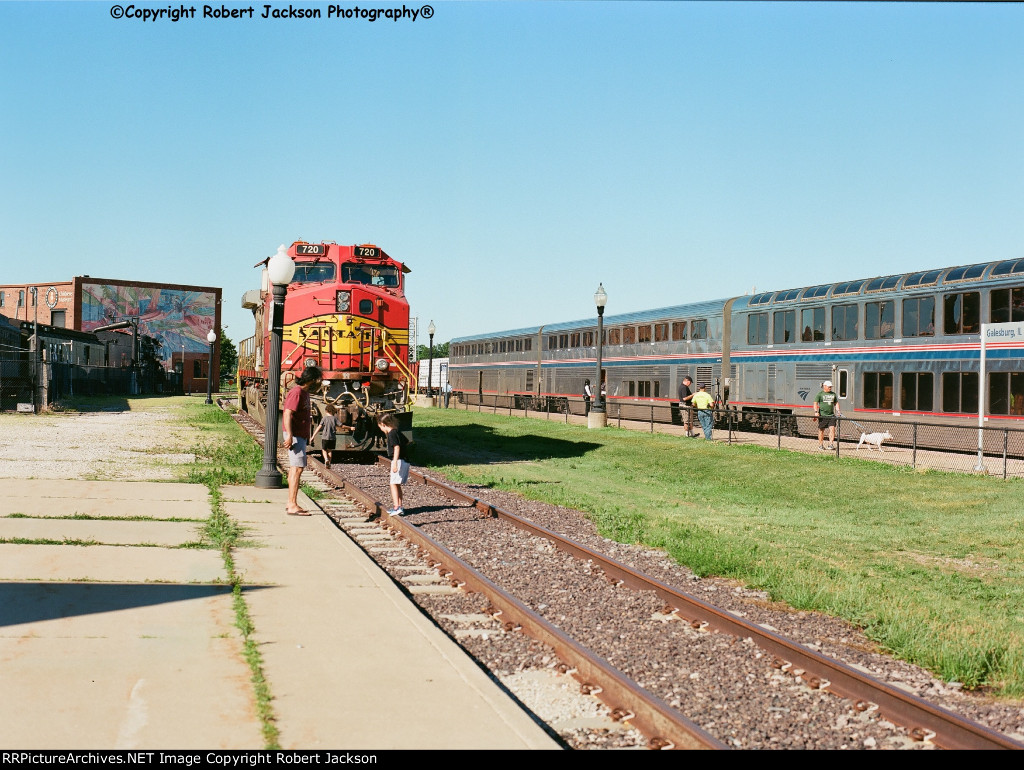BNSF 720